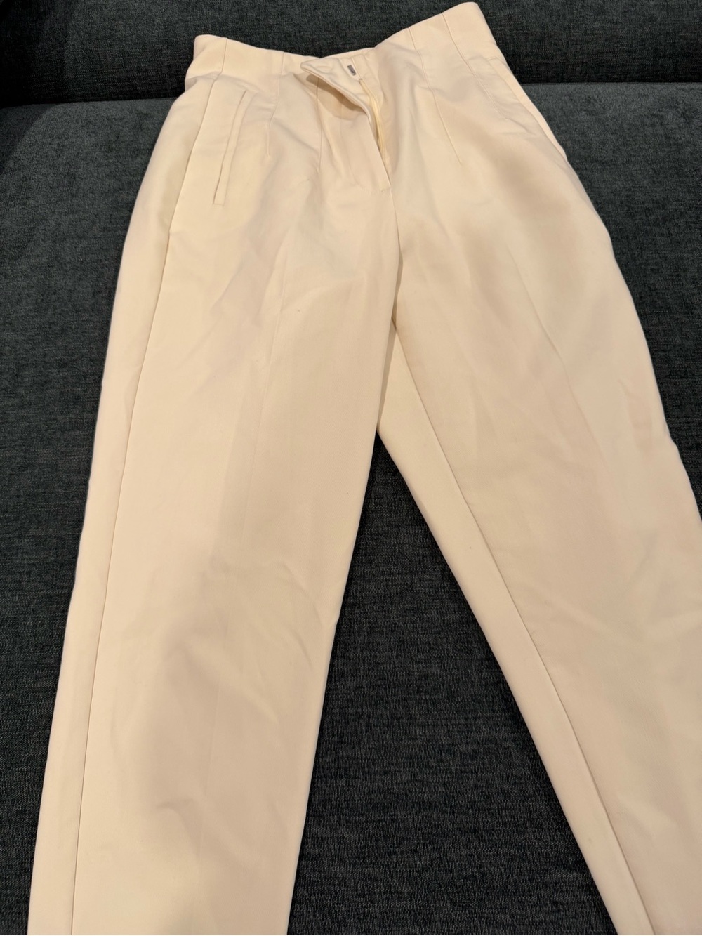 Zara Women's Straight-Leg Tailored Pants in Cream